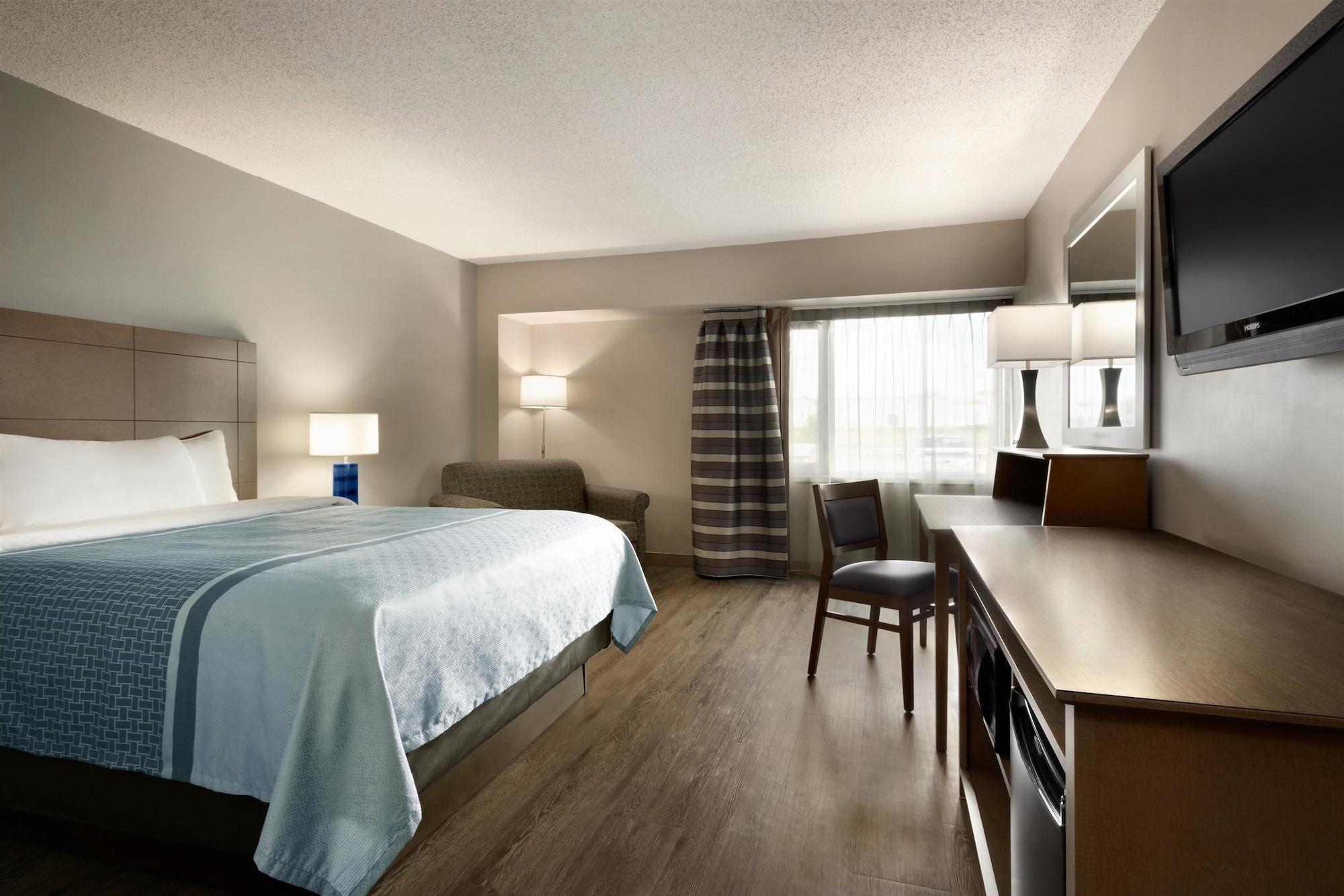 Travelodge Hotel By Wyndham Saskatoon Exteriör bild