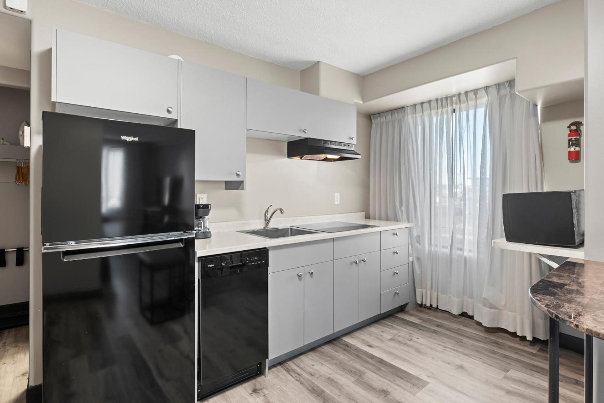 Travelodge Hotel By Wyndham Saskatoon Exteriör bild