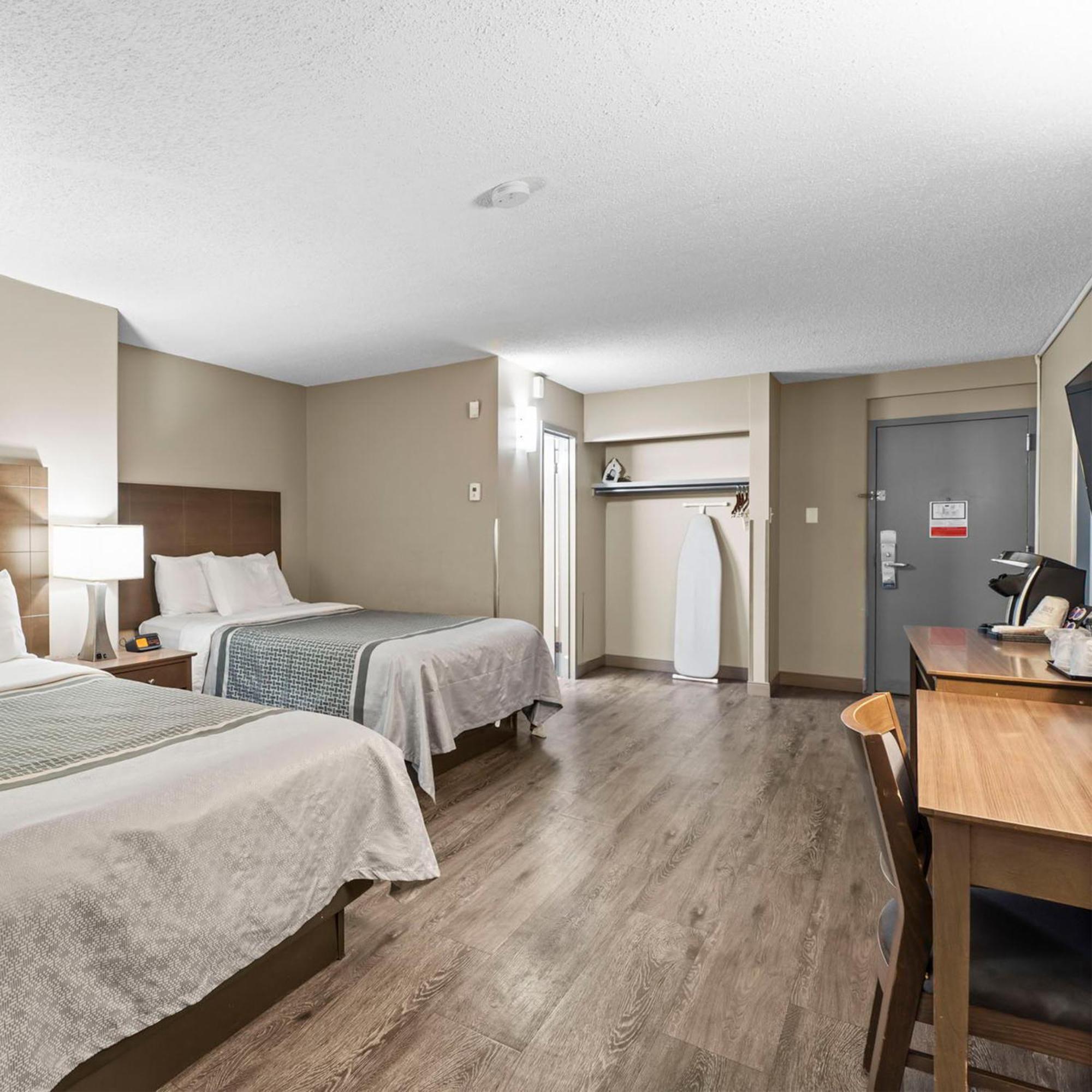 Travelodge Hotel By Wyndham Saskatoon Exteriör bild
