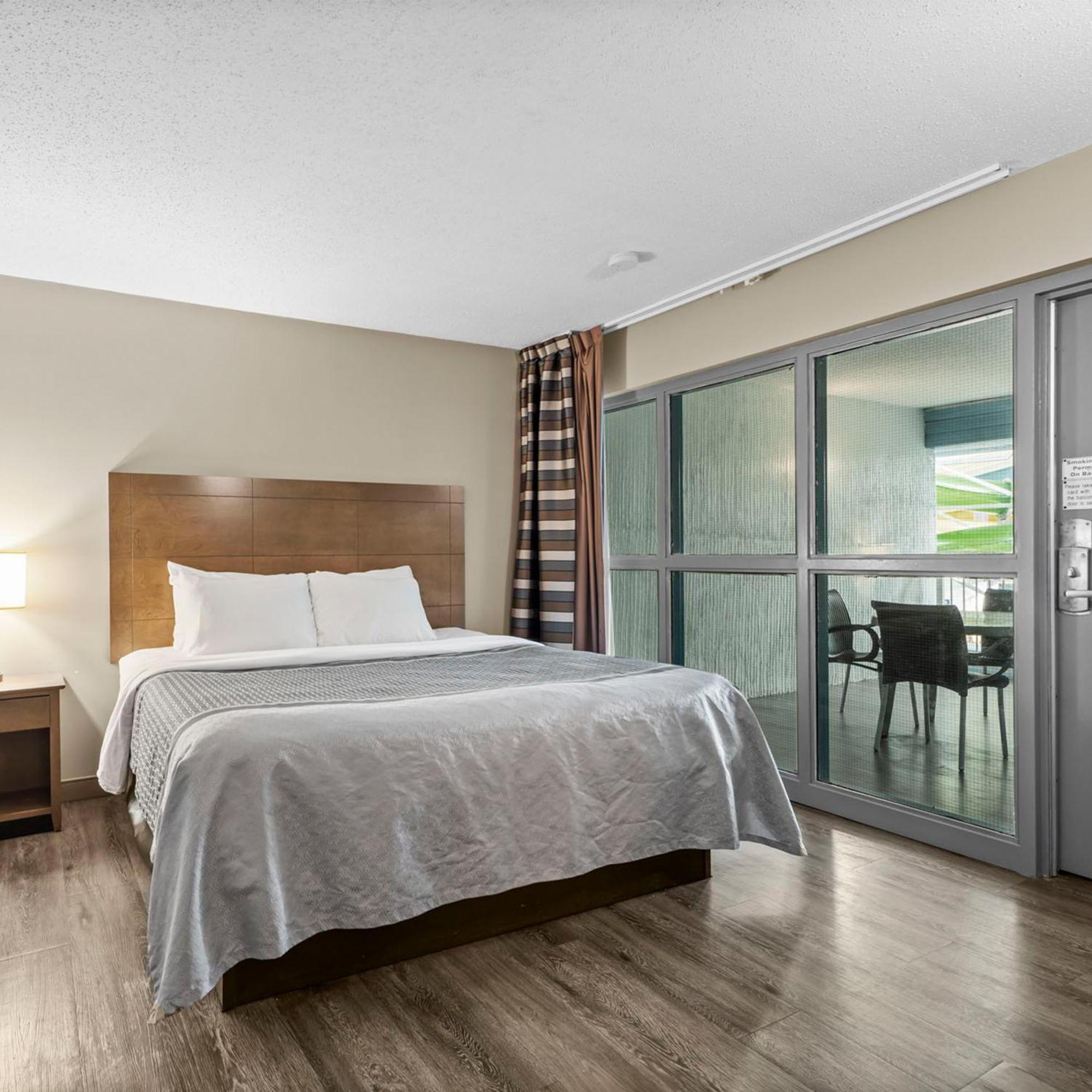Travelodge Hotel By Wyndham Saskatoon Exteriör bild