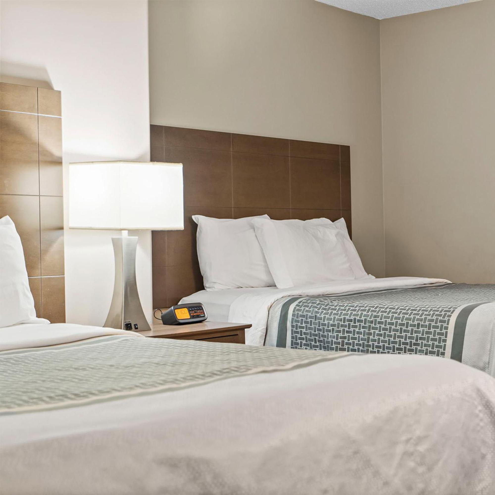 Travelodge Hotel By Wyndham Saskatoon Exteriör bild